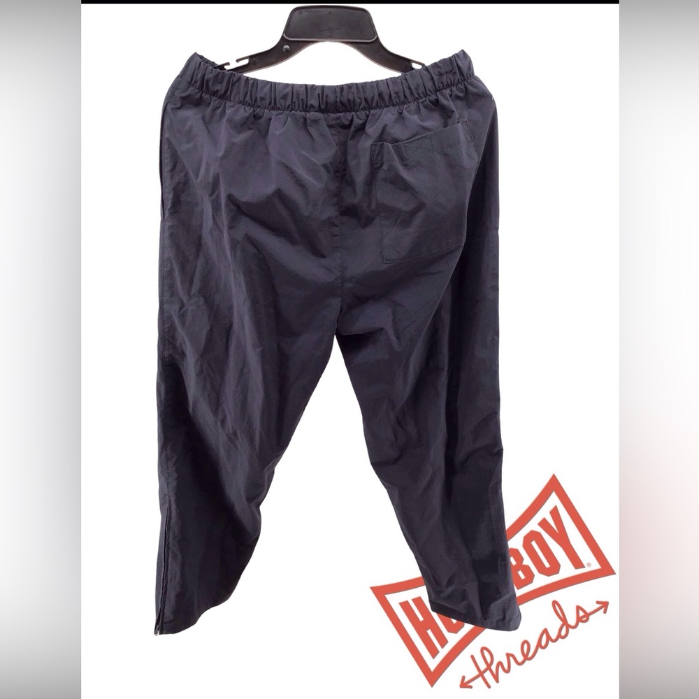 Charles River Apparel Black Men's Pants
Size “S” Excellent Condition
